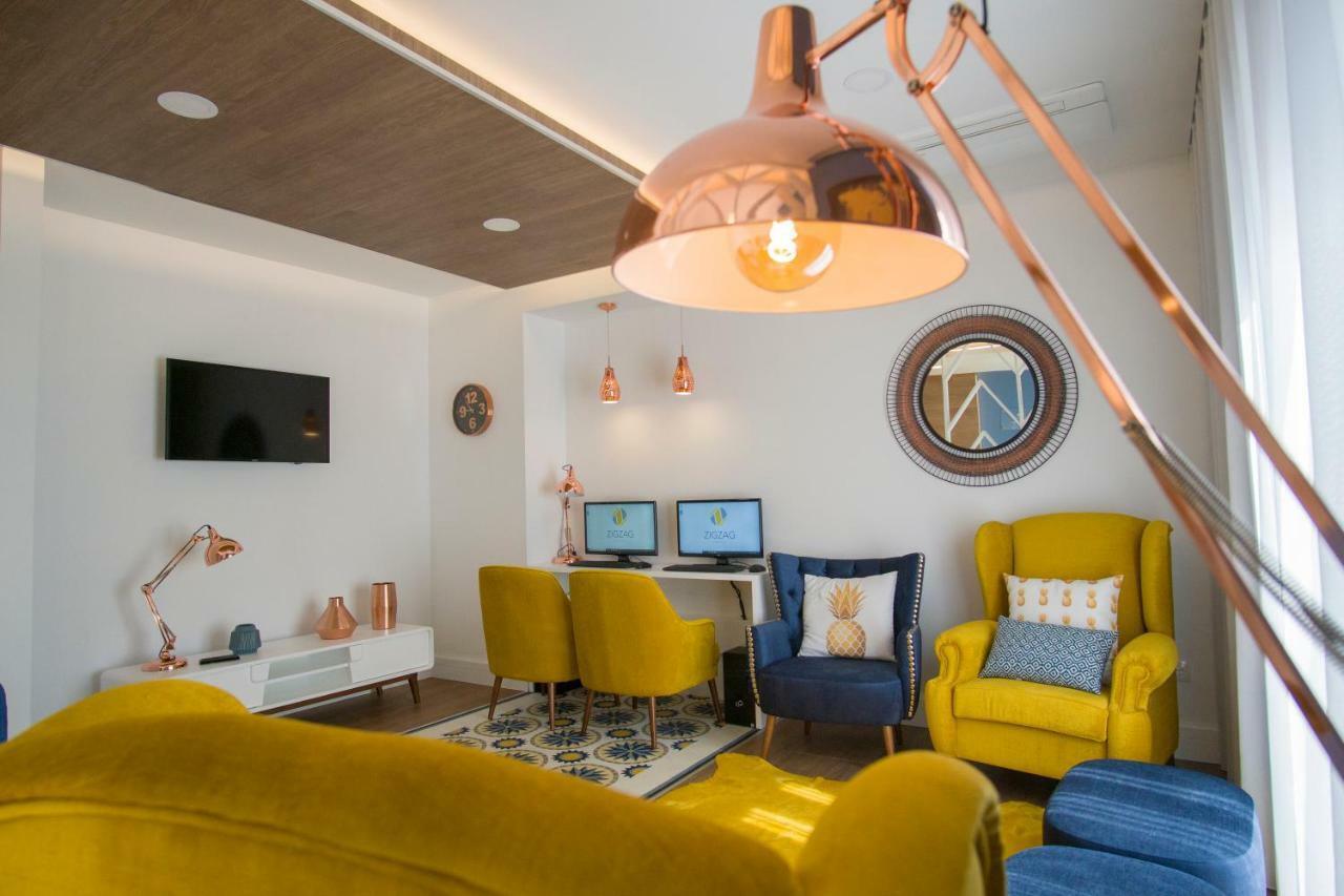 Zigzag Hostel Praia da Vitoria Luaran gambar